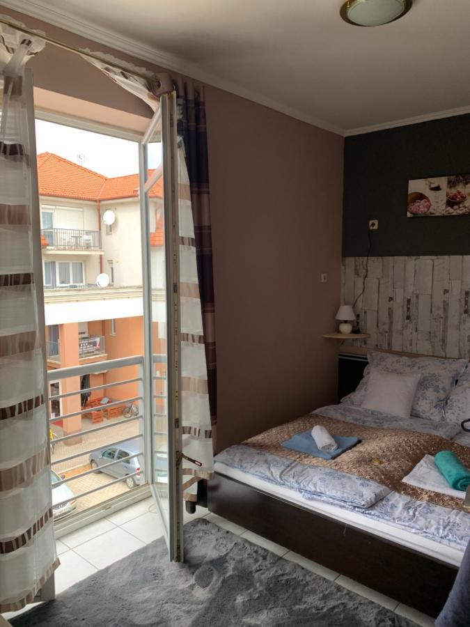 Furo-Lak 1 Apartman Hajdúszoboszló Buitenkant foto
