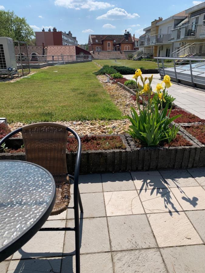 Furo-Lak 1 Apartman Hajdúszoboszló Buitenkant foto