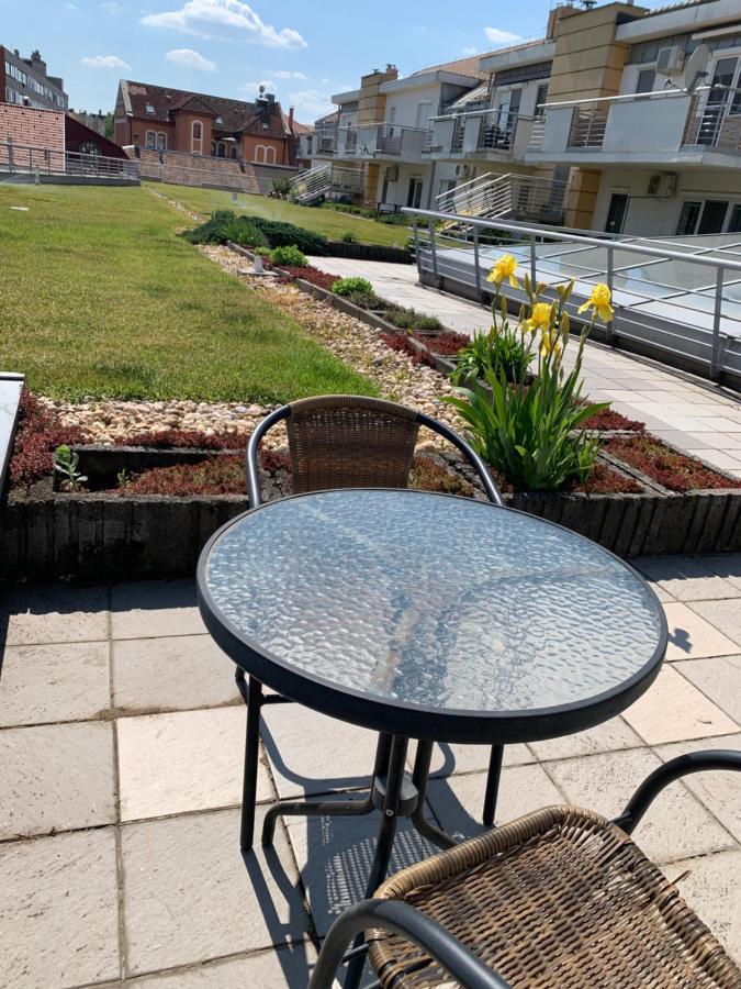 Furo-Lak 1 Apartman Hajdúszoboszló Buitenkant foto
